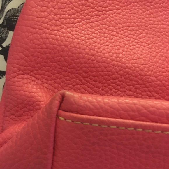 Gorgeous Dooney & Bourke Handbag - Picture 6 of 8